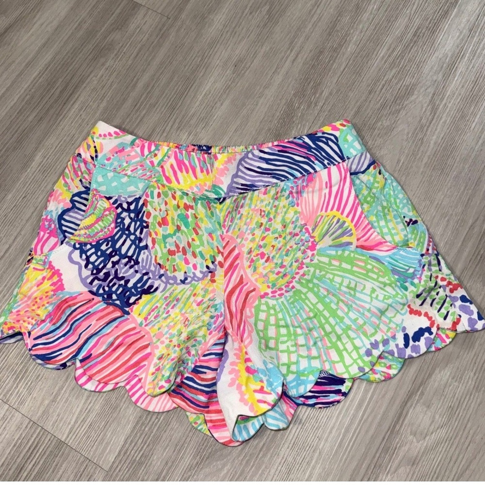 Lilly Pulitzer Callahan Scalloped Shorts Womens S Pink Green Shell Resort Preppy - Picture 2 of 10